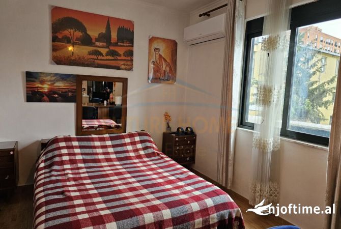 Shtepi me qera Garsoniere ne Tirane - 300 Euro