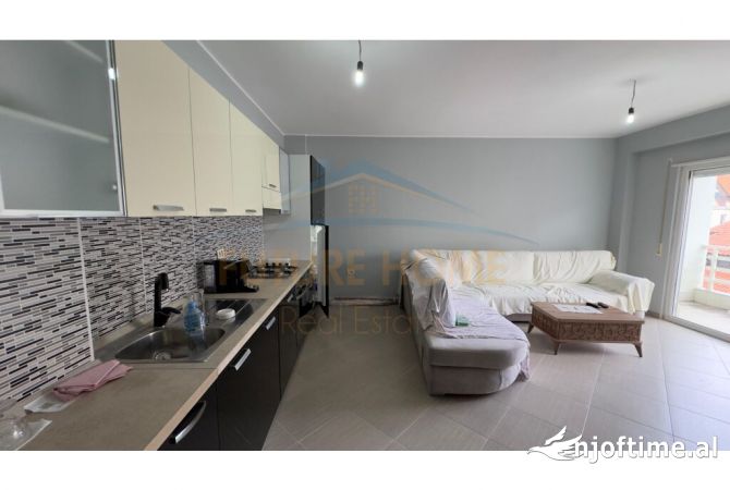 Shtepi me qera Apartament ne Tirane, 2+1, Mobilimi E mobiluar, Pagesa 400  Euro.