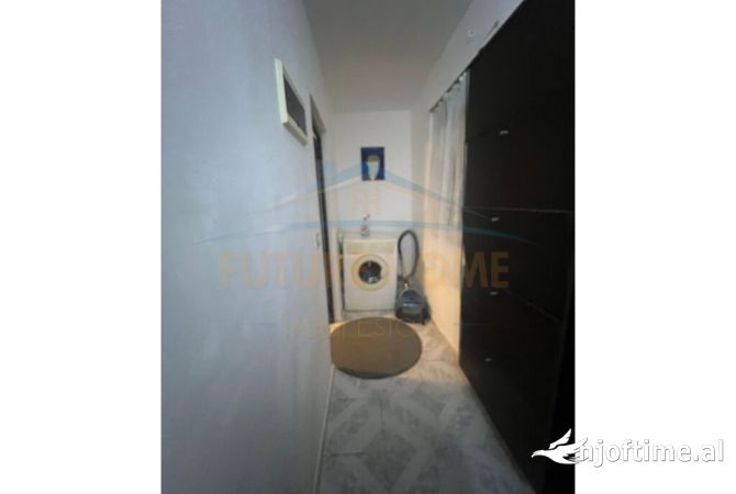 Shtepi me qera Apartament ne Tirane, Garsoniere, Mobilimi E mobiluar, Pagesa 450  Euro.