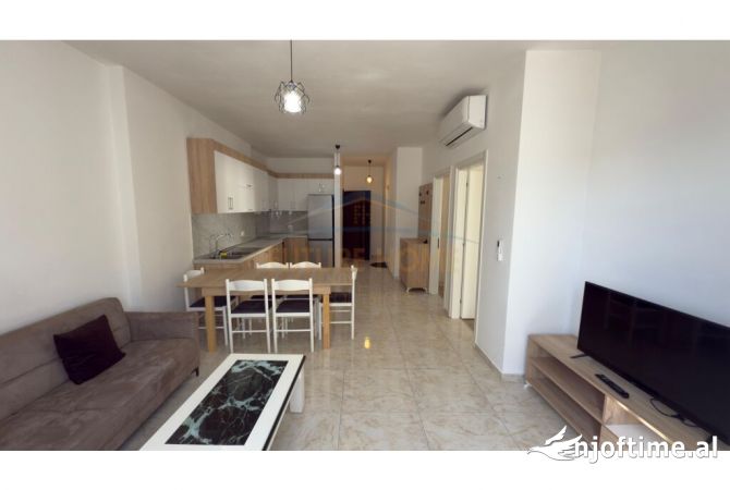 Shtepi ne shitje Apartament ne Tirane, 2+1, Mobilimi E mobiluar, Pagesa 155,000  Euro.