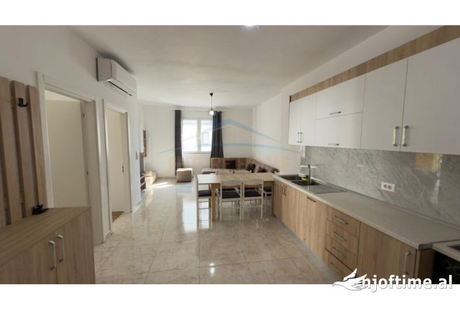 Shtepi ne shitje Apartament ne Tirane, 2+1, Mobilimi E mobiluar, Pagesa 155,000  Euro.