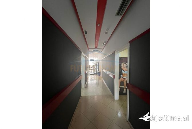 Shtepi ne shitje Apartament ne Tirane, 1+1, Mobilimi E mobiluar, Pagesa 1,055,000  Euro.