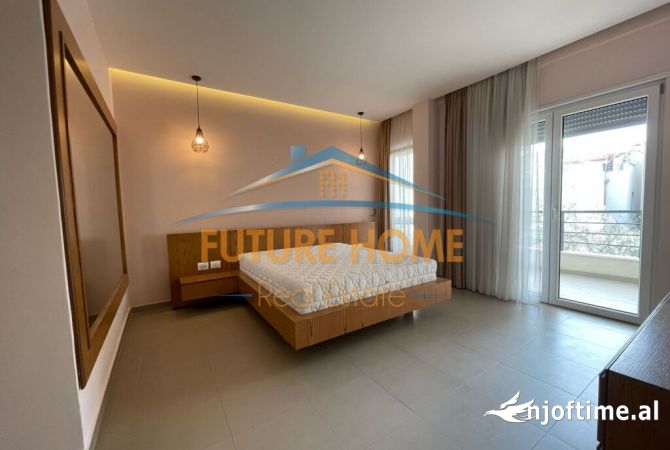 Shtepi me qera Vila Luksoze ne Tirane, 3+1, Mobilimi E mobiluar, Pagesa 2,200  Euro.