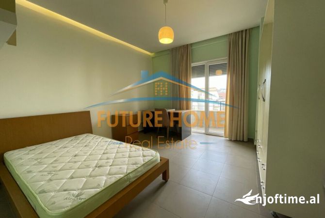 Shtepi me qera Vila Luksoze ne Tirane, 3+1, Mobilimi E mobiluar, Pagesa 2,200  Euro.