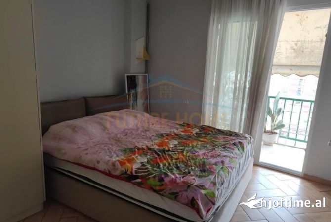 Shtepi me qera Apartament ne Tirane, 2+1, Mobilimi E mobiluar, Pagesa 600  Euro.