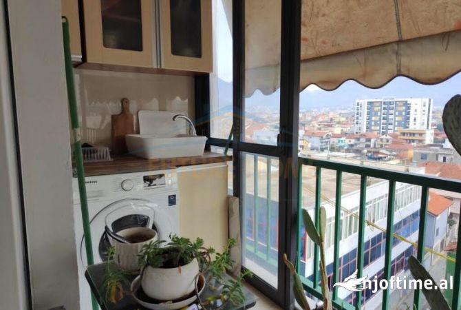 Shtepi me qera Apartament ne Tirane, 2+1, Mobilimi E mobiluar, Pagesa 600  Euro.