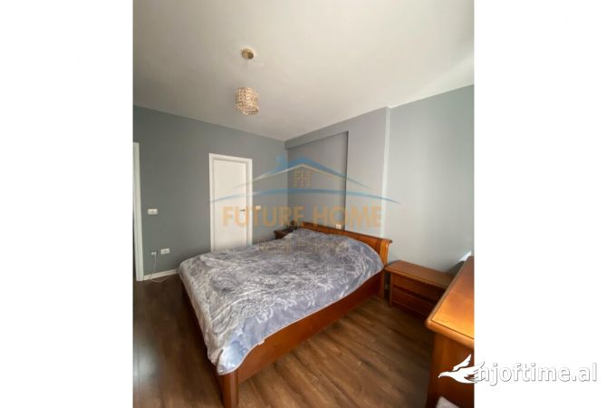 Shtepi ne shitje Apartament ne Tirane, 2+1, Mobilimi E mobiluar, Pagesa 135,000  Euro.