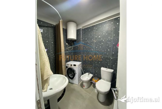 Shtepi ne shitje Apartament ne Tirane, 2+1, Mobilimi E mobiluar, Pagesa 135,000  Euro.