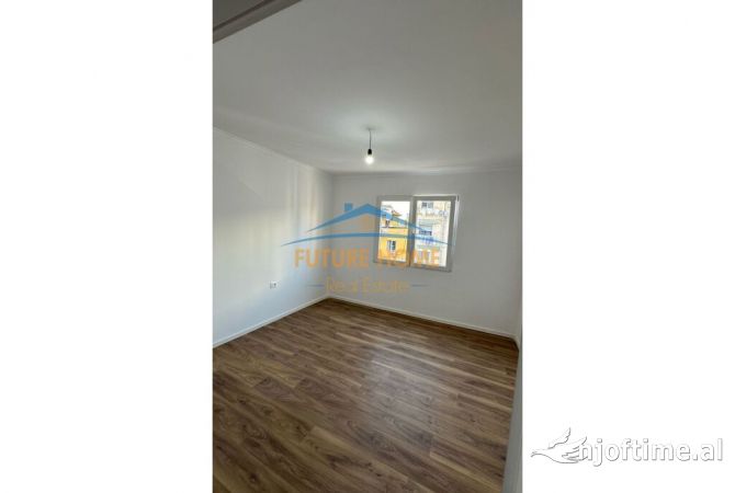 Shtepi ne shitje Apartament ne Tirane, 2+1, Mobilimi Bosh, pa mobiluar, Pagesa 148,000  Euro.