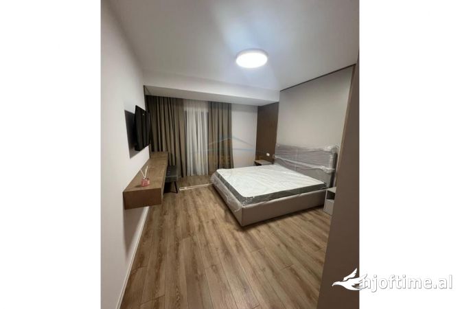 Shtepi ne shitje Apartament ne Tirane, 1+1, Mobilimi E mobiluar, Pagesa 157,000  Euro.