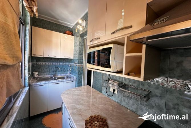 Shtepi me qera Apartament ne Tirane, 2+1, Mobilimi E mobiluar, Pagesa 600  Euro.