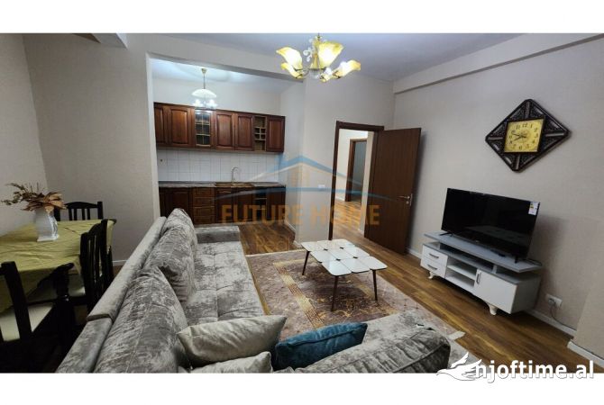 Shtepi me qera 2+1 ne Tirane - 700 Euro