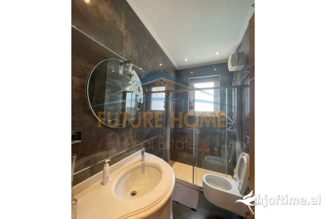 Shtepi me qera 2+1 ne Tirane - 1,800 Euro