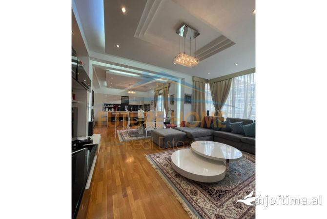 Shtepi me qera 2+1 ne Tirane - 1,800 Euro