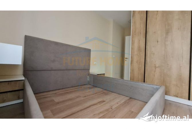 Shtepi ne shitje Apartament ne Tirane, 1+1, Mobilimi E mobiluar, Pagesa 160,000  Euro.