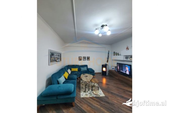 Shtepi ne shitje 2+1 ne Tirane - 130,000 Euro