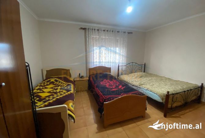 Shtepi ne shitje Apartament ne Tirane, 1+1, Mobilimi E mobiluar, Pagesa 120,000  Euro.