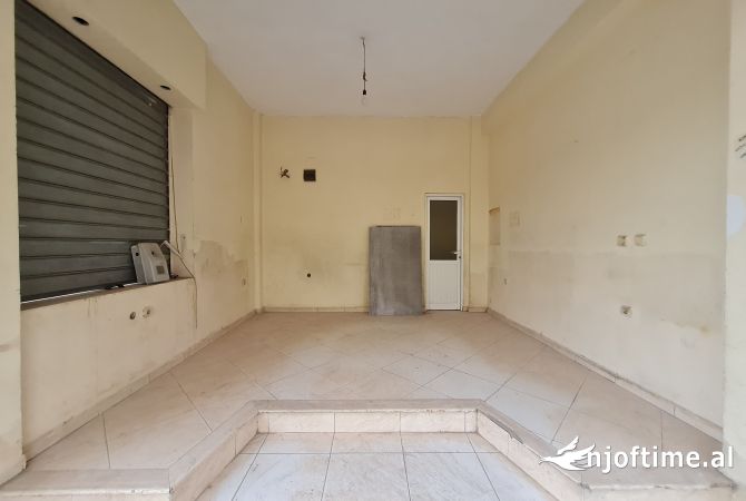 Ambient biznesi me qera 1+1 ne Berat - 159 Euro