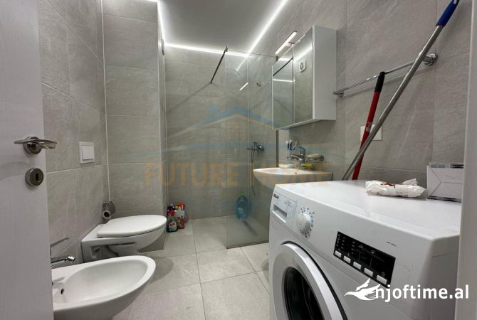 Shtepi me qera Apartament ne Tirane, 2+1, Mobilimi E mobiluar, Pagesa 700  Euro.