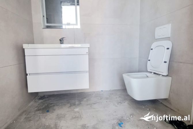 Ambient biznesi me qera 1+1 ne Tirane - 3,500 Euro