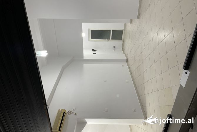 Ambient biznesi me qera 1+1 ne Fier - 400 Euro