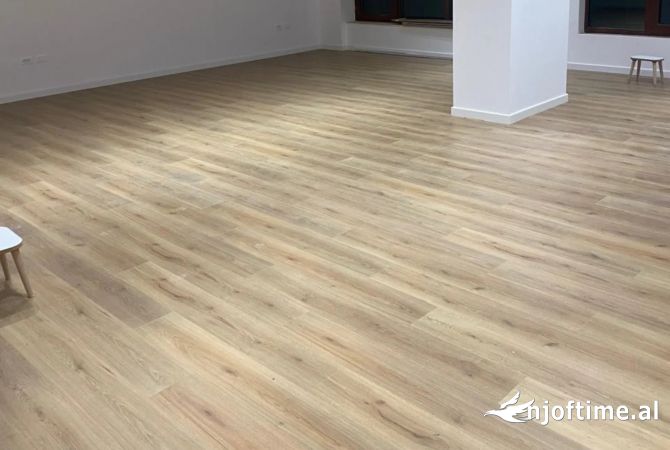 Ambient biznesi me qera 1+1 ne Tirane - 630 Euro