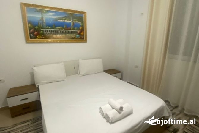 Shtepi me qera Apartament ne Tirane, 1+1, Mobilimi E mobiluar, Pagesa 500  Euro.