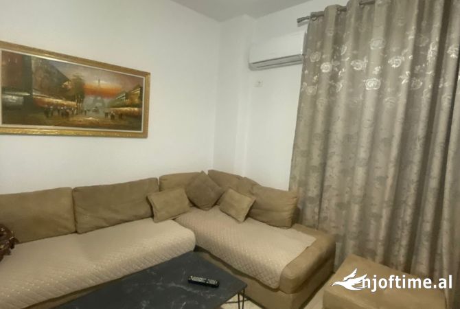 Shtepi me qera Apartament ne Tirane, 1+1, Mobilimi E mobiluar, Pagesa 500  Euro.