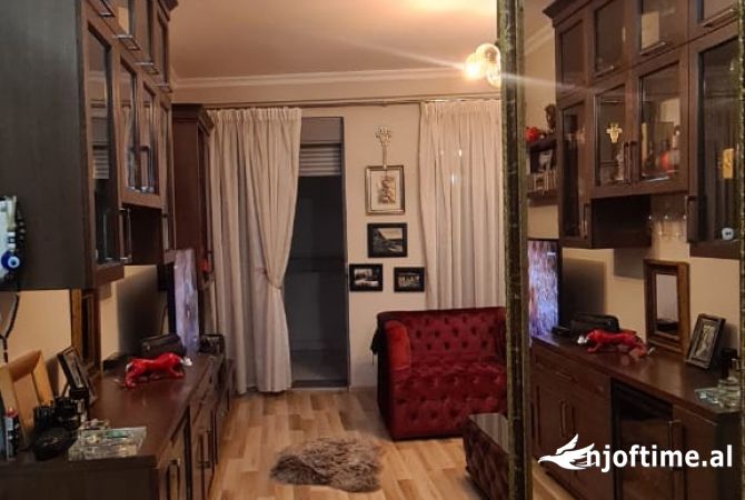 Shtepi ne shitje 1+1 ne Tirane - 120,000 Euro