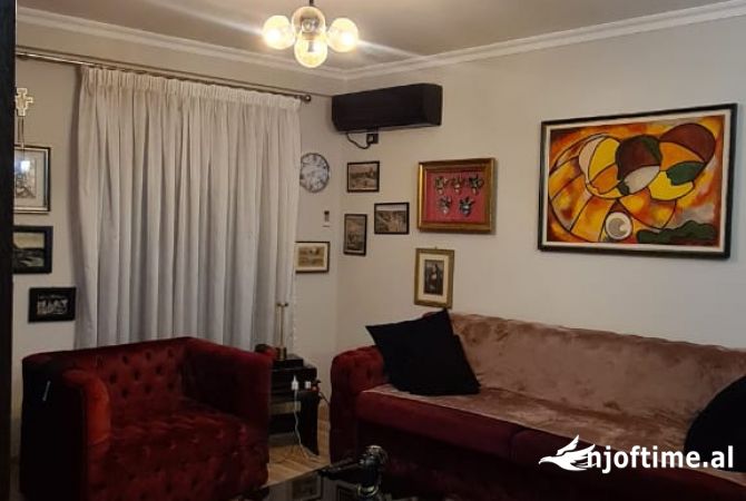 Shtepi ne shitje 1+1 ne Tirane - 120,000 Euro