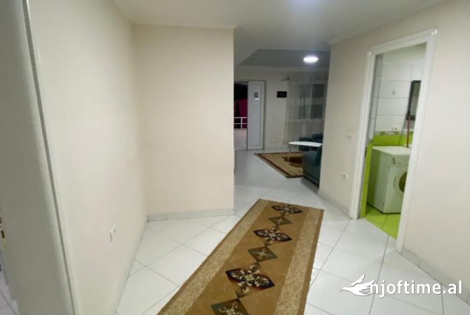 Shtepi me qera 2+1 ne Tirane - 600 Euro