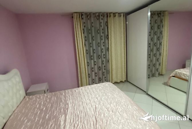 Shtepi me qera 2+1 ne Tirane - 600 Euro