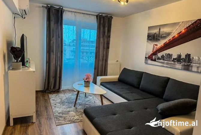 Shtepi me qera 2+1 ne Tirane - 400 Euro