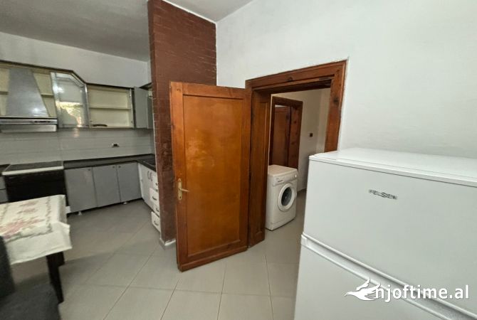 Shtepi me qera 1+1 ne Tirane - 400 Euro