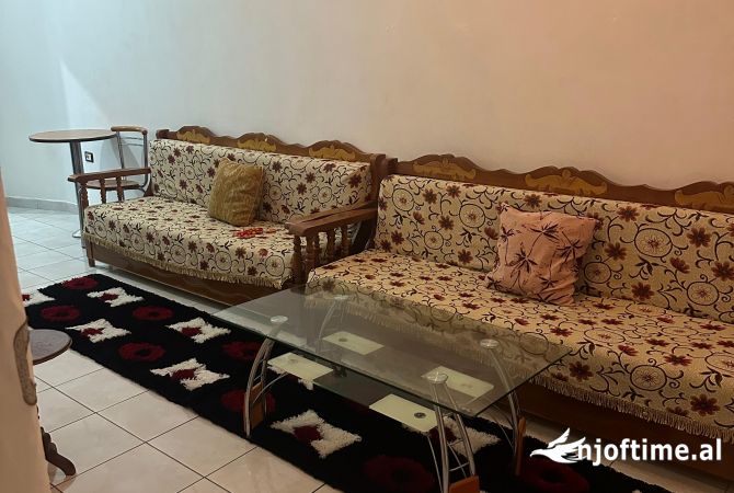 Shtepi me qera 1+1 ne Tirane - 250 Euro