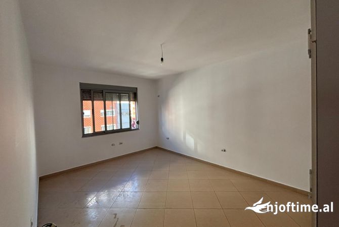 Shtepi ne shitje 2+1 ne Tirane - 145,000 Euro
