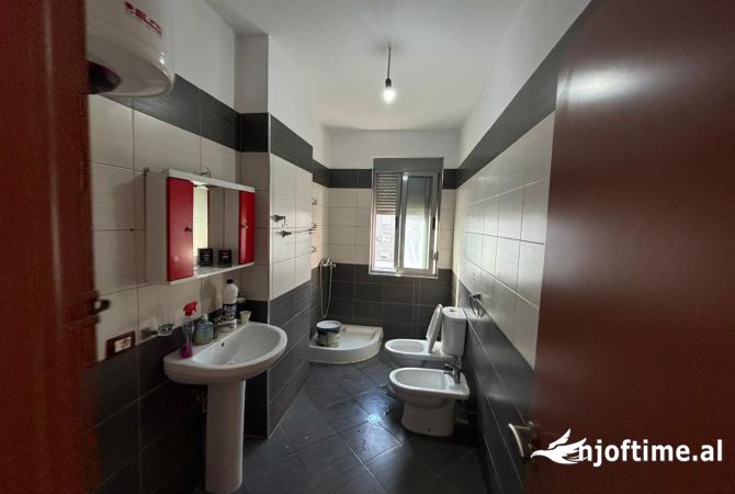 Shtepi ne shitje 2+1 ne Tirane - 145,000 Euro
