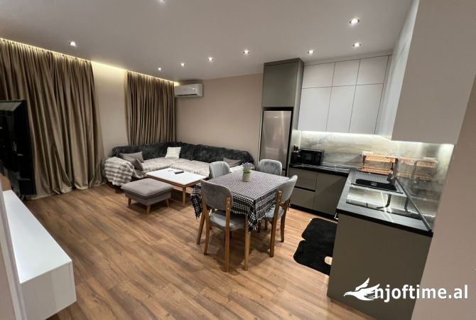 Shtepi me qera 2+1 ne Tirane - 600 Euro