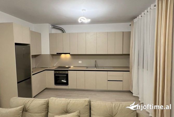 Shtepi me qera 2+1 ne Tirane - 600 Euro