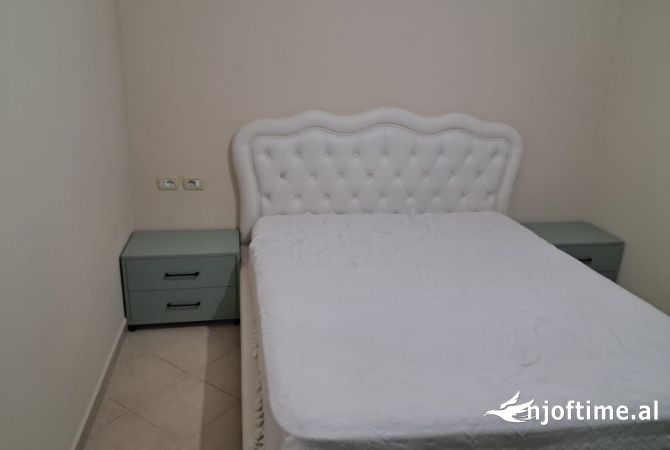 Shtepi me qera 1+1 ne Tirane - 450 Euro