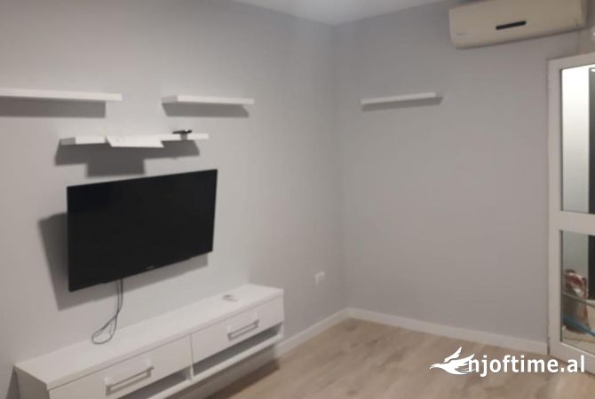 Shtepi me qera Garsoniere ne Tirane - 400 Euro