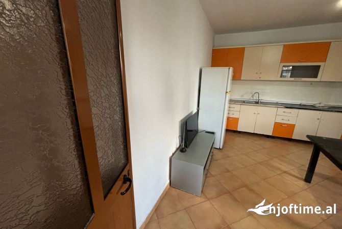 Shtepi me qera 1+1 ne Tirane - 350 Euro