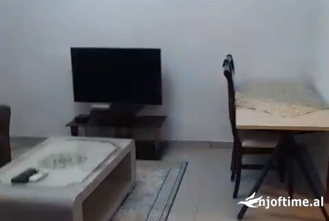 Shtepi me qera 2+1 ne Tirane - 400 Euro