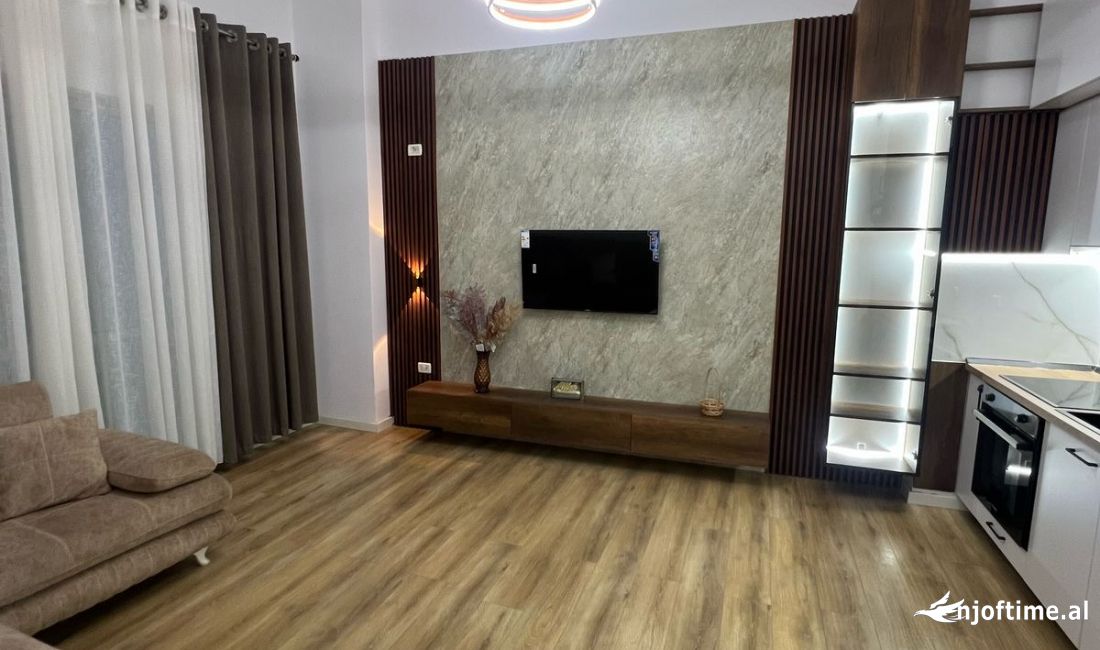 Shtepi ne shitje Apartament ne Tirane, 2+1, Mobilimi E mobiluar, Pagesa 145,000  Euro.