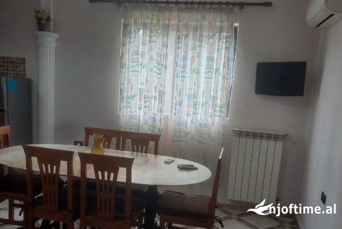 Shtepi me qera 3+1 ne Tirane - 450 Euro