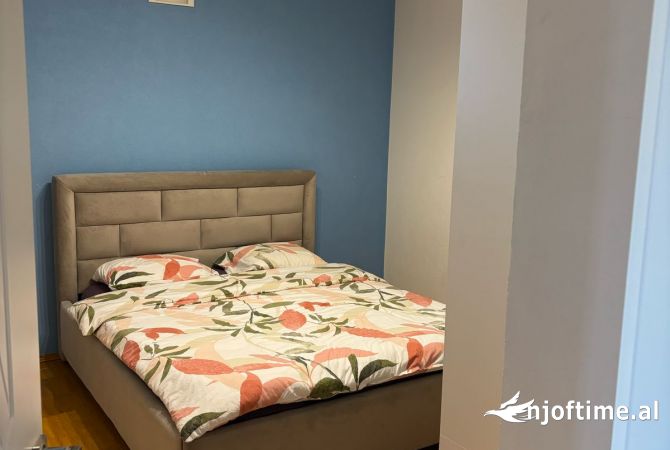 Shtepi me qera 2+1 ne Tirane - 380 Euro