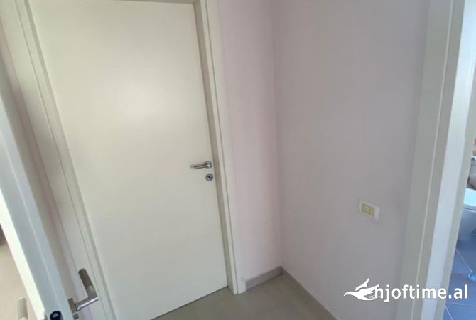 Apartament me qera