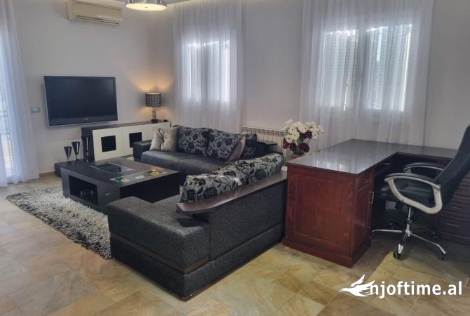 Shtepi me qera 2+1 ne Tirane - 600 Euro