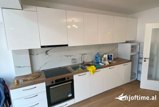 Shtepi me qera 1+1 ne Tirane - 300 Euro