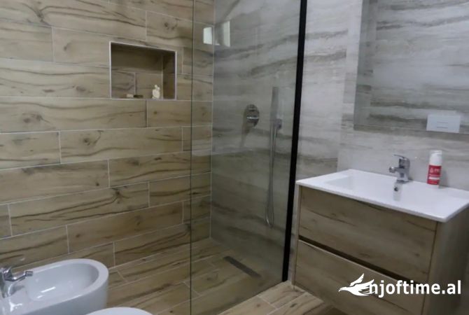 Shtepi me qera 1+1 ne Tirane - 550 Euro